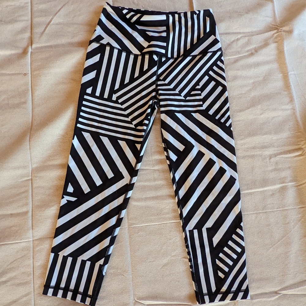 Victoria's Secret Knockout Capri